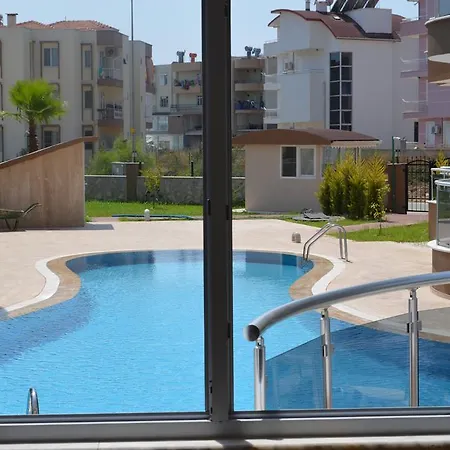 Castello Homes Apartman *