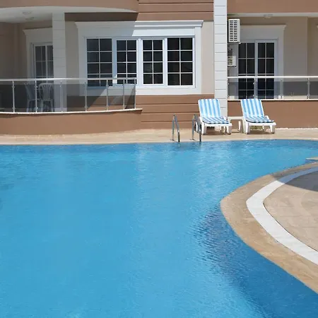 Castello Homes شقة